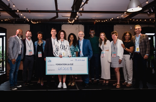 Photo_avec_le_cheque-min.jpg